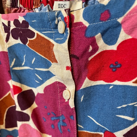 Esprit Floral Cropped Top with 3/4 sleeves - Picture 2 of 3